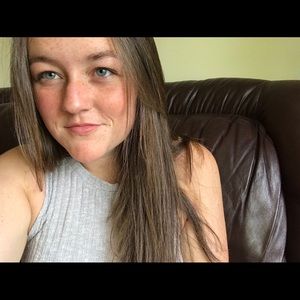 Meet your Posher, Emily